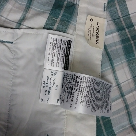 NWT Dockers plaid shorts Men's size 50 - Picture 7 of 7